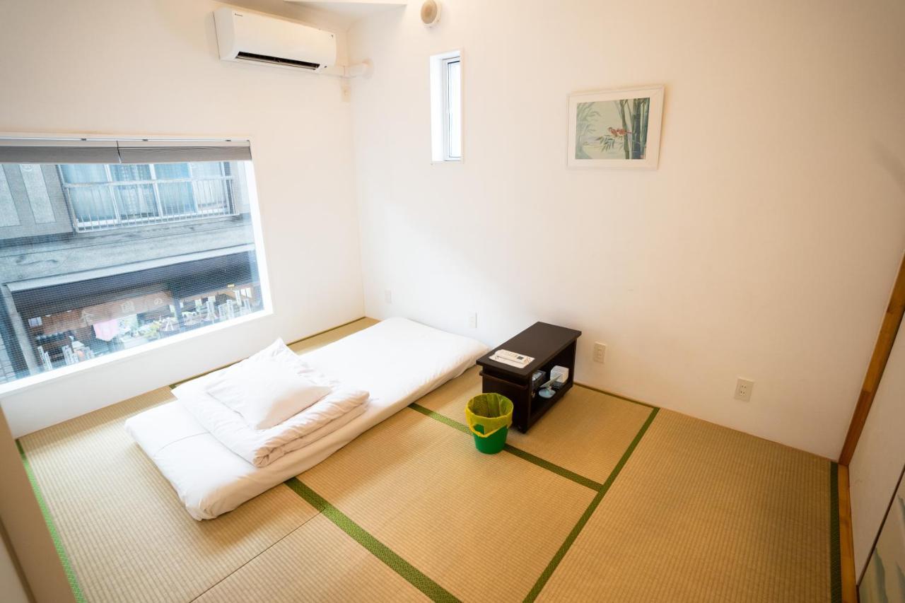 Sato-San'S Rest Hotel Tokyo Eksteriør billede