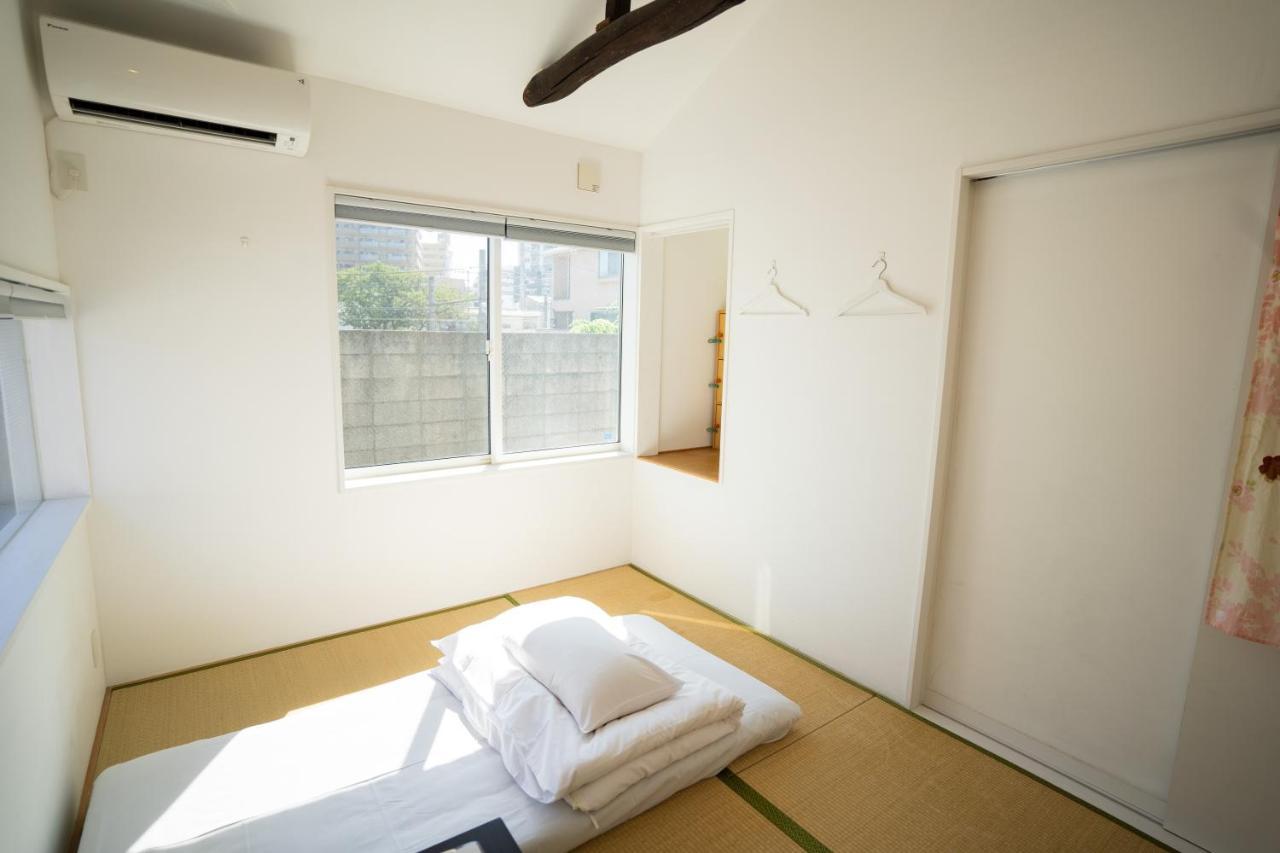Sato-San'S Rest Hotel Tokyo Eksteriør billede
